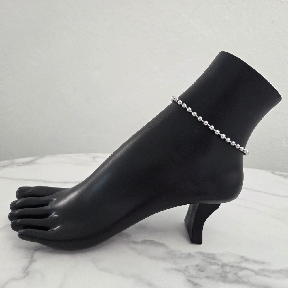 ​Dainty Silver Ball Bead Anklet | Minimalist Everyday Foot Jewelry - Picture 3 of 10